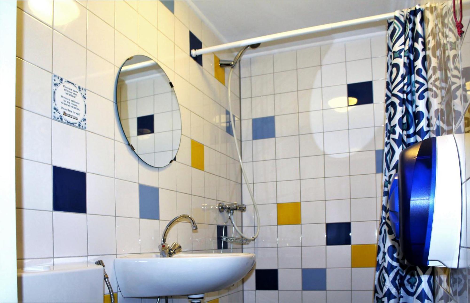 The Flying Pig Beach Hostel Noordwijk Bagian luar foto