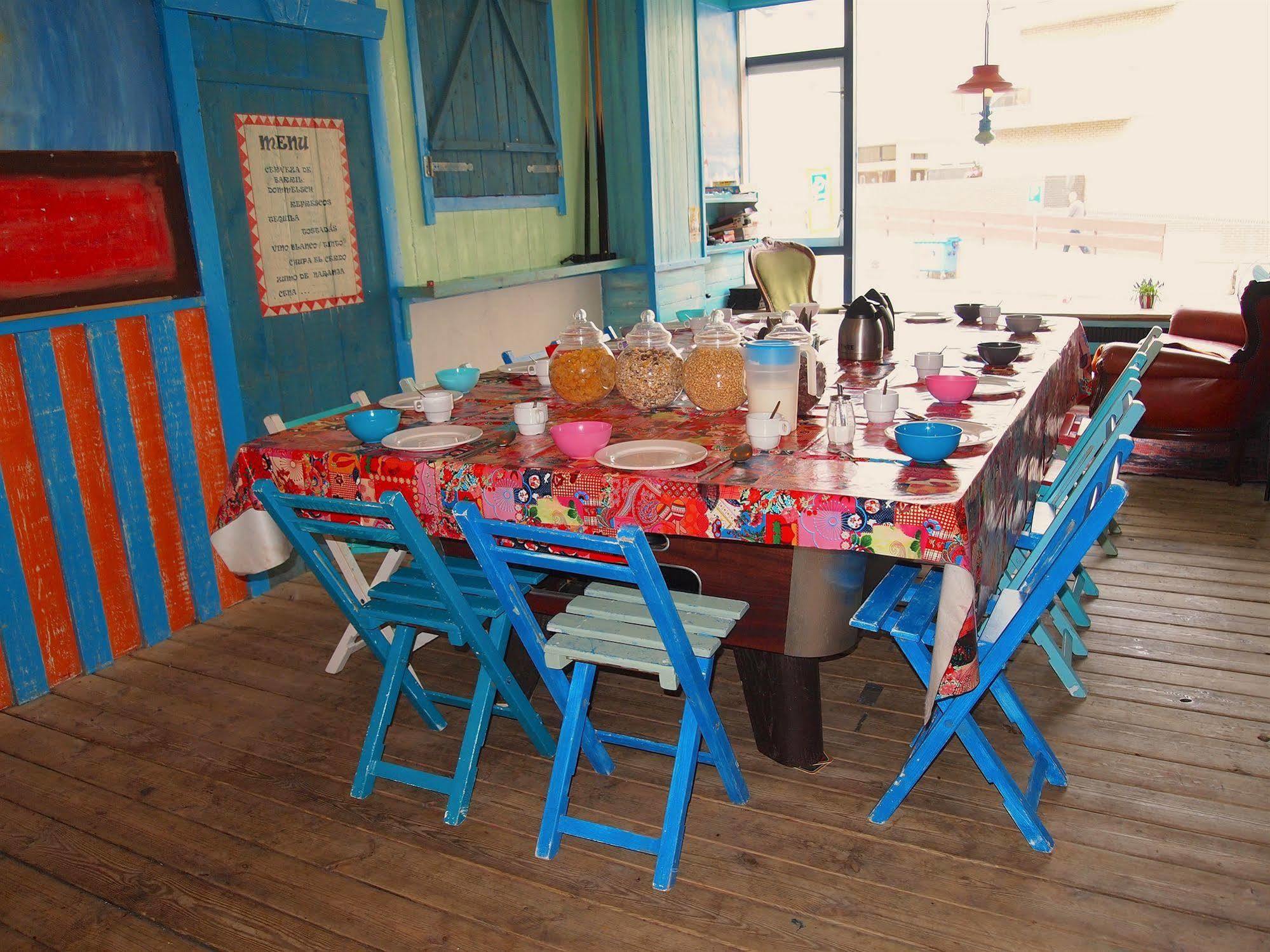The Flying Pig Beach Hostel Noordwijk Bagian luar foto