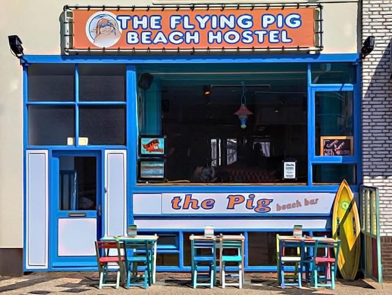 The Flying Pig Beach Hostel Noordwijk Bagian luar foto